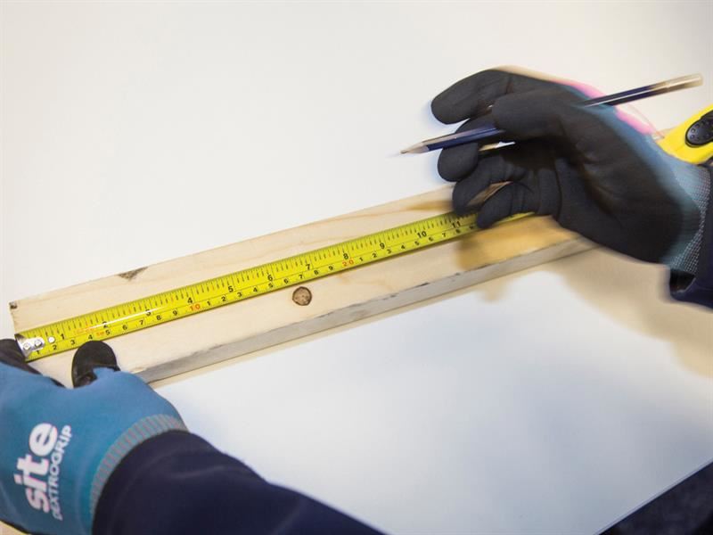 BlueSpot Tools 5m Tape Measure (12-Pack Display)