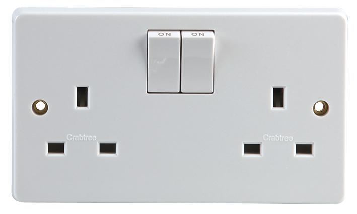 Crabtree Tomada Dupla 13A com Interruptor e Terra Dupla