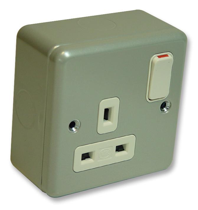 MK 1 Gang DP Metalclad Switched Socket