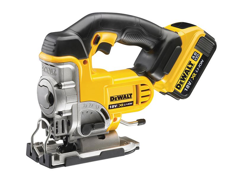 DeWALT DCS331M2 XR Premium Sierra de Calar 18V con 2 baterías 4.0Ah