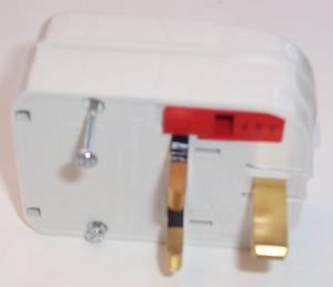 POWERCONNECTIONS Schuko to UK Plug Converter, 5A, White