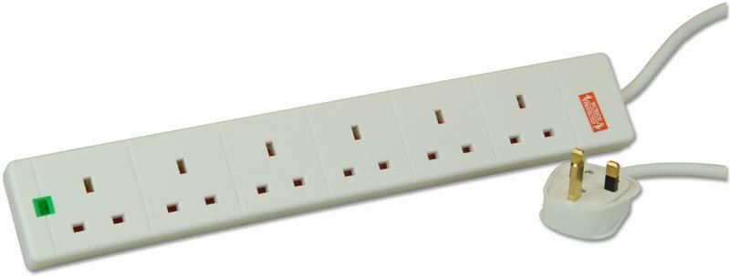 PRO ELEC 6-Gang Verlengkabel met Overspanningsbeveiliging, 5m, Wit