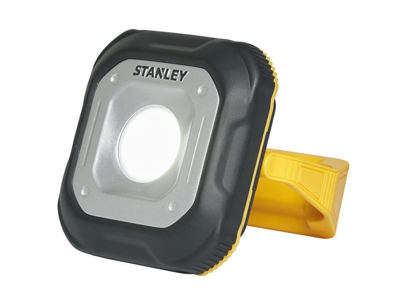 STANLEY® 마그네틱 충전식 작업등, 800 루멘, USB-C