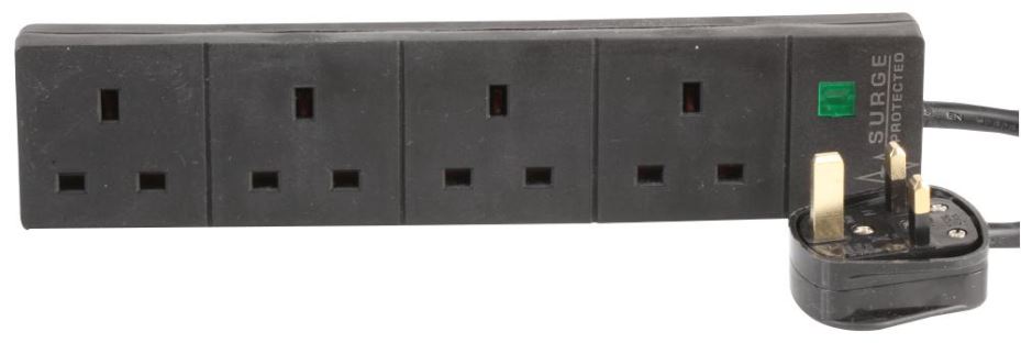 PRO ELEC מבלט חשמלי 4 שקעים עם הגנה מפני נחשולים, 4 מטר, שחור