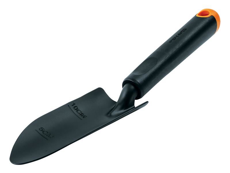 Fiskars מעביר שתילים ארגונומי ליד