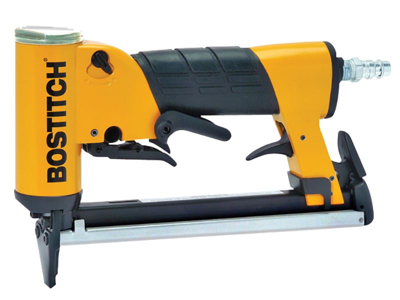 Bostitch 21684B-E Stáplóir Cineál Leathan Pnuimiceach, Sraith 84, 16mm