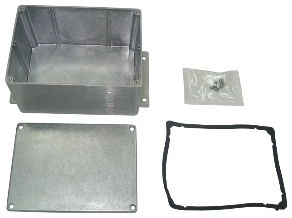 MULTICOMP PRO IP66 Aluminiumgehäuse mit Flansch, 76,5x101,6x139,3mm